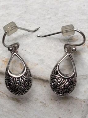 Balinese 925 Petite Silver Drop Dangle Earrings